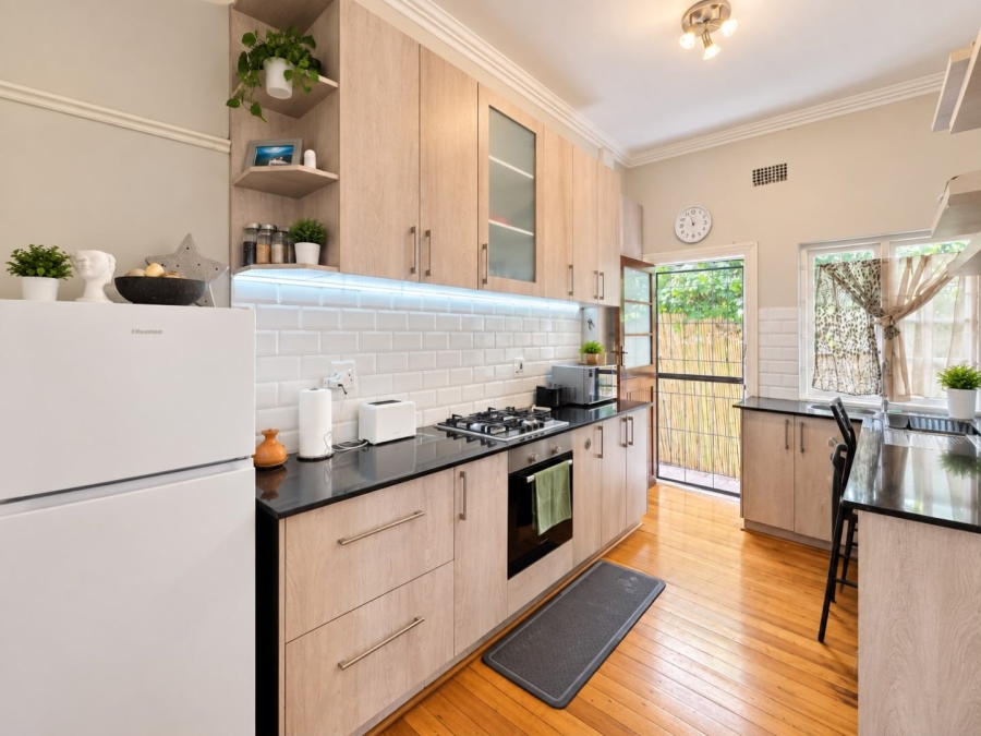 To Let 2 Bedroom Property for Rent in Sea Point Western Cape